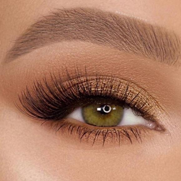 😍NIB Ultra Black Triple Threat Mascara by Iconic London! 😍 - Picture 3 of 6